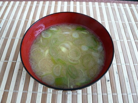 ネギとしょうがの味噌汁